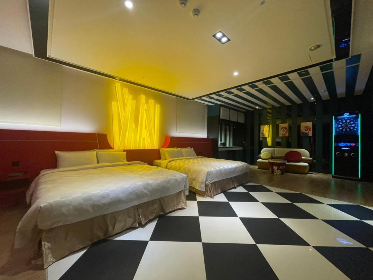 Motel Lin Taichung Esterno foto